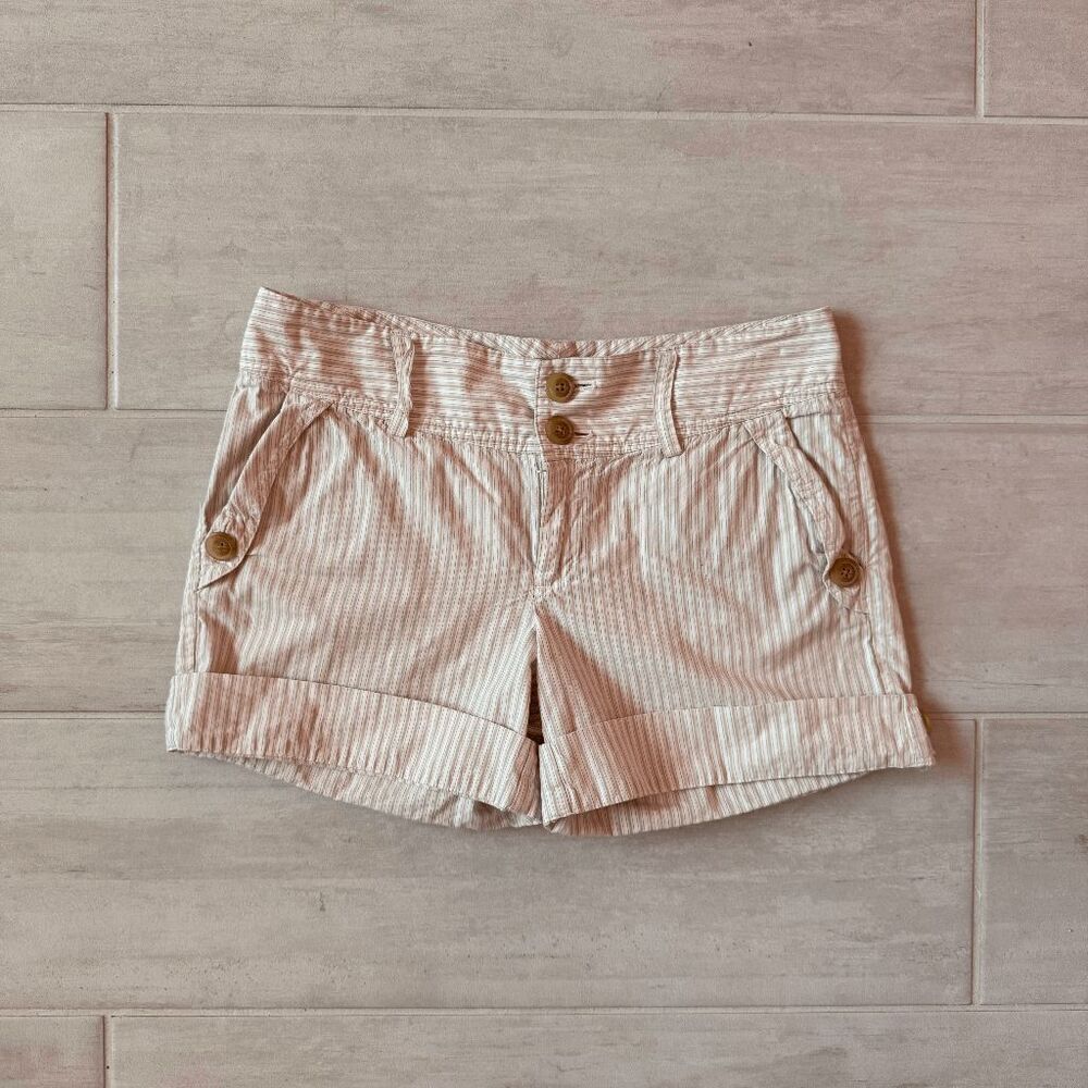 GAP Shorts Beige & White Striped Casual Chino 100% Cotton Pockets Low Rise Sz 6